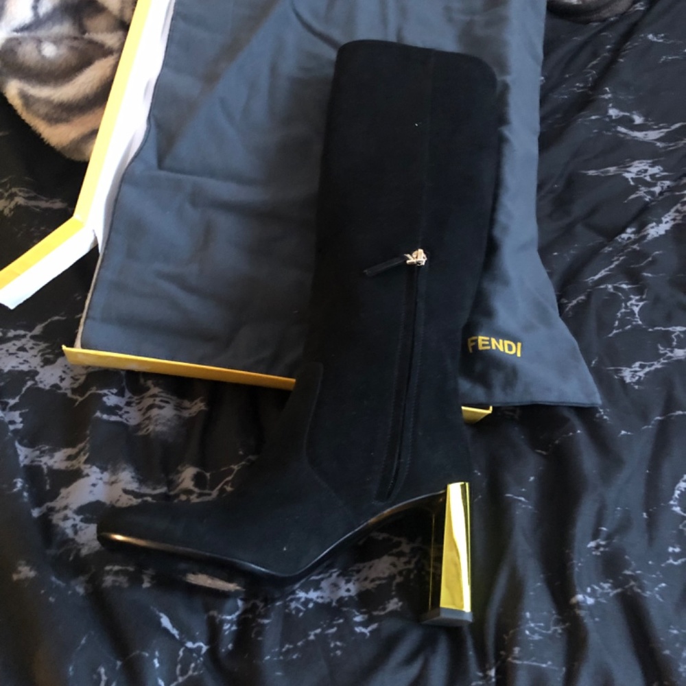 Bottes neuf Fendi - Picture 4 of 5